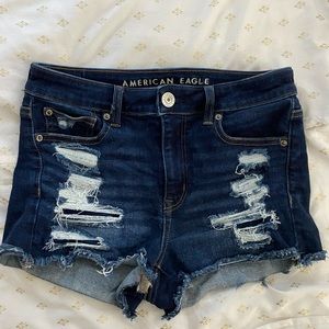 AMERICAN EAGLE RIPPED JEAN SHORTS!
